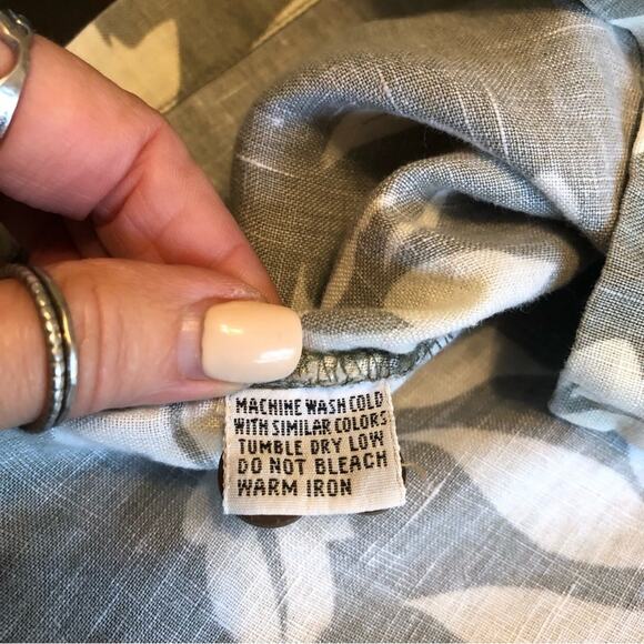 Vintage Tommy Bahama 100% Linen Hawaiian Shirt Men's Medium Dad Grandpa Vacation - Picture 7 of 9